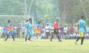 ছিপাঝাৰৰ হাজৰিকাপাৰাত অনুষ্ঠিত ৰাইজিং ট্ৰফী  ফুটবল প্ৰতিযোগিতাৰ সামৰণি