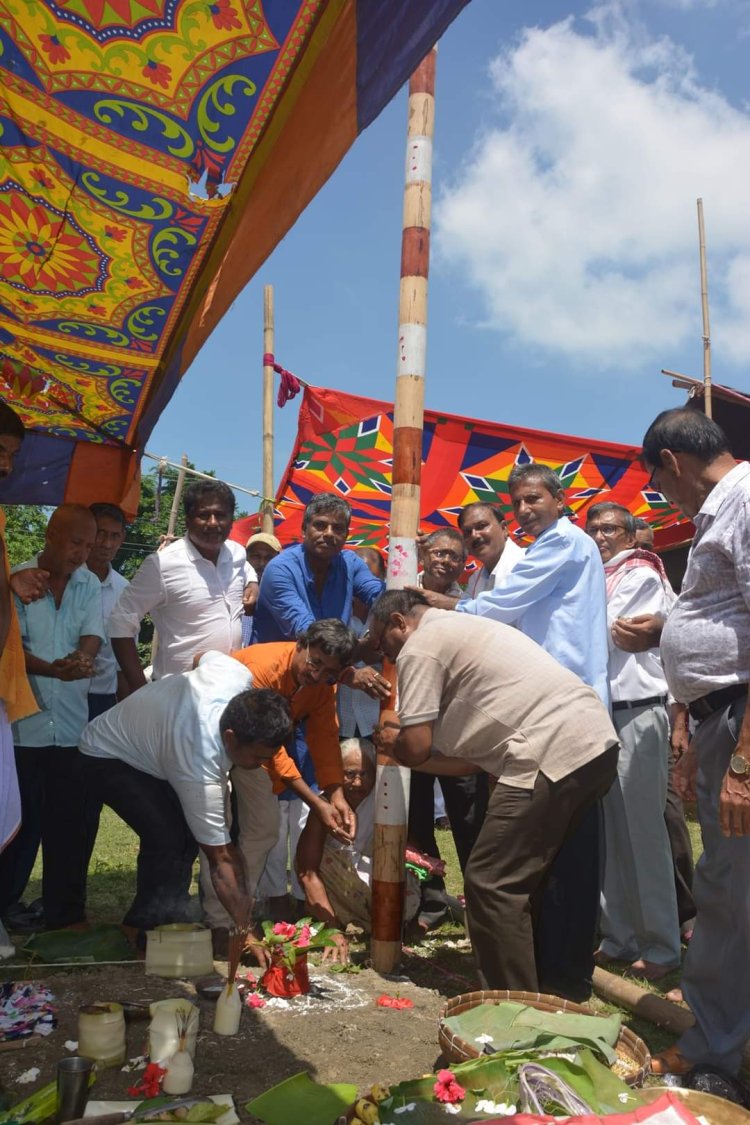ডুমুনিচকী দুর্গাপূজাৰ উদযাপনৰ লাইখুঁটা স্থাপন