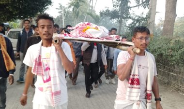 গুৱাহাটীত পথ দুৰ্ঘটনাত দৰঙৰ দেওমৰনৈ সমলাৰ যুৱক গকুল শইকীয়াৰ মৃত্যুত শোকৰ ছাঁ